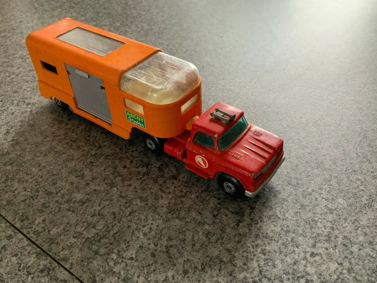Billede 5 - Matchbox K-18, Lastbil Dodge og Horse Van