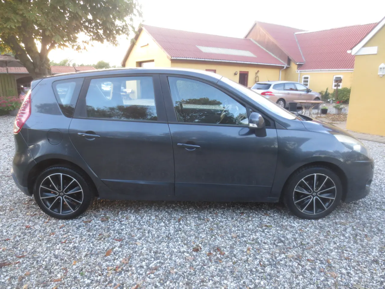 Billede 5 - Renault Scenic 1.5 DCi År 11. Synet 5/25.