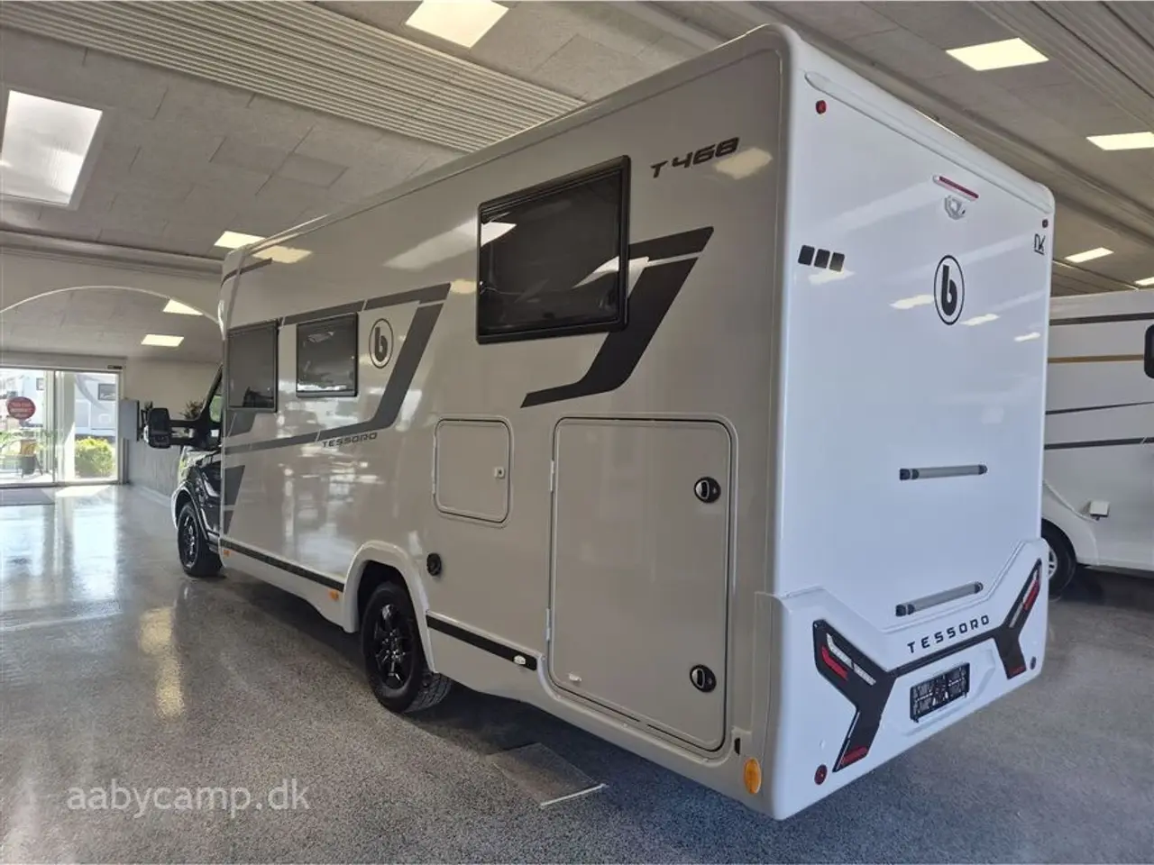 Billede 3 - 2026 - Benimar Tessoro 468 Top udstyret Benimar