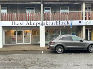 110 m2 kontor, klinik, butik centralt i Ikast by.