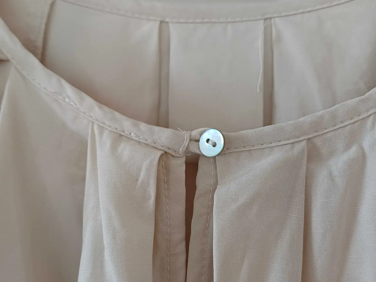 Billede 9 - Gossia beige top str S