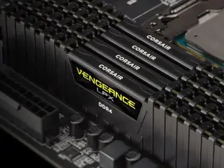 16 GB DDR4 - Corsair Vengeance LPX