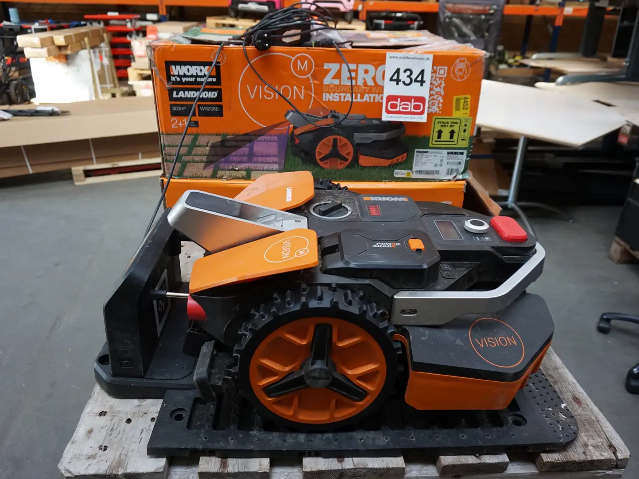 Billede 3 - Worx Vision WR208E robotplæneklipper 800 m2