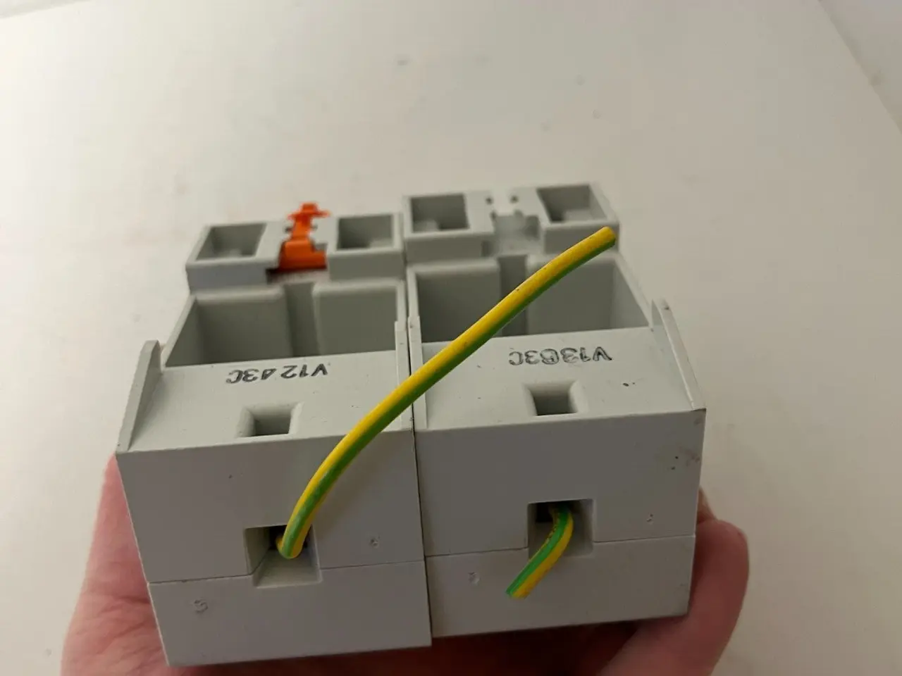Billede 6 - parti 2x Gewiss GW96526 DIN Rail Socket Outlet