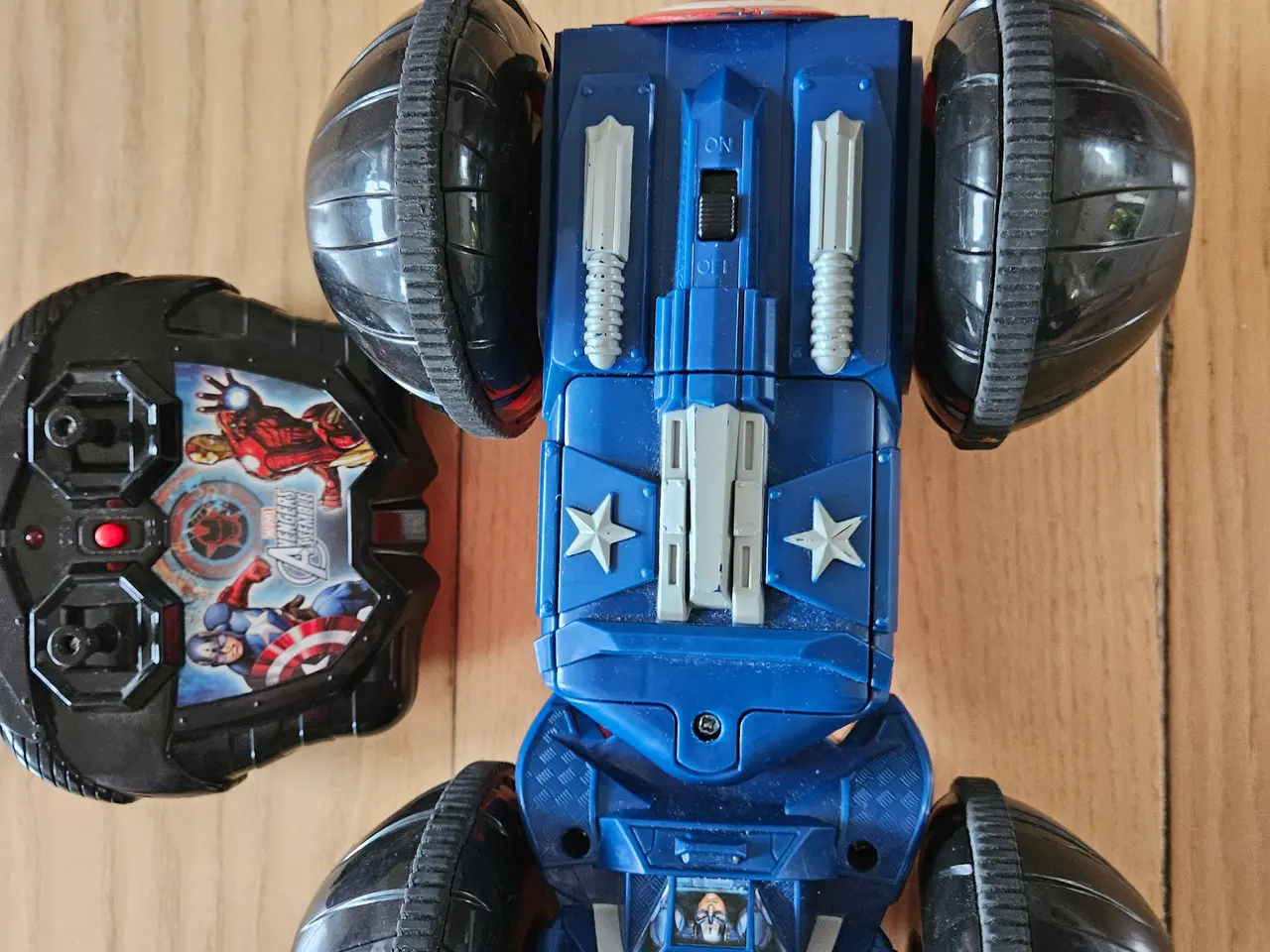 Billede 6 - Marvel Avengers RC Rollover Rumbler fjernstyret