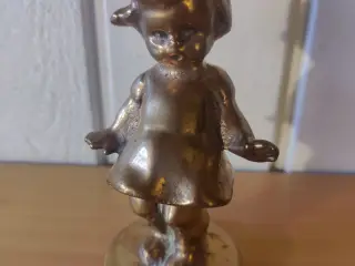 Bronzefigur, pige