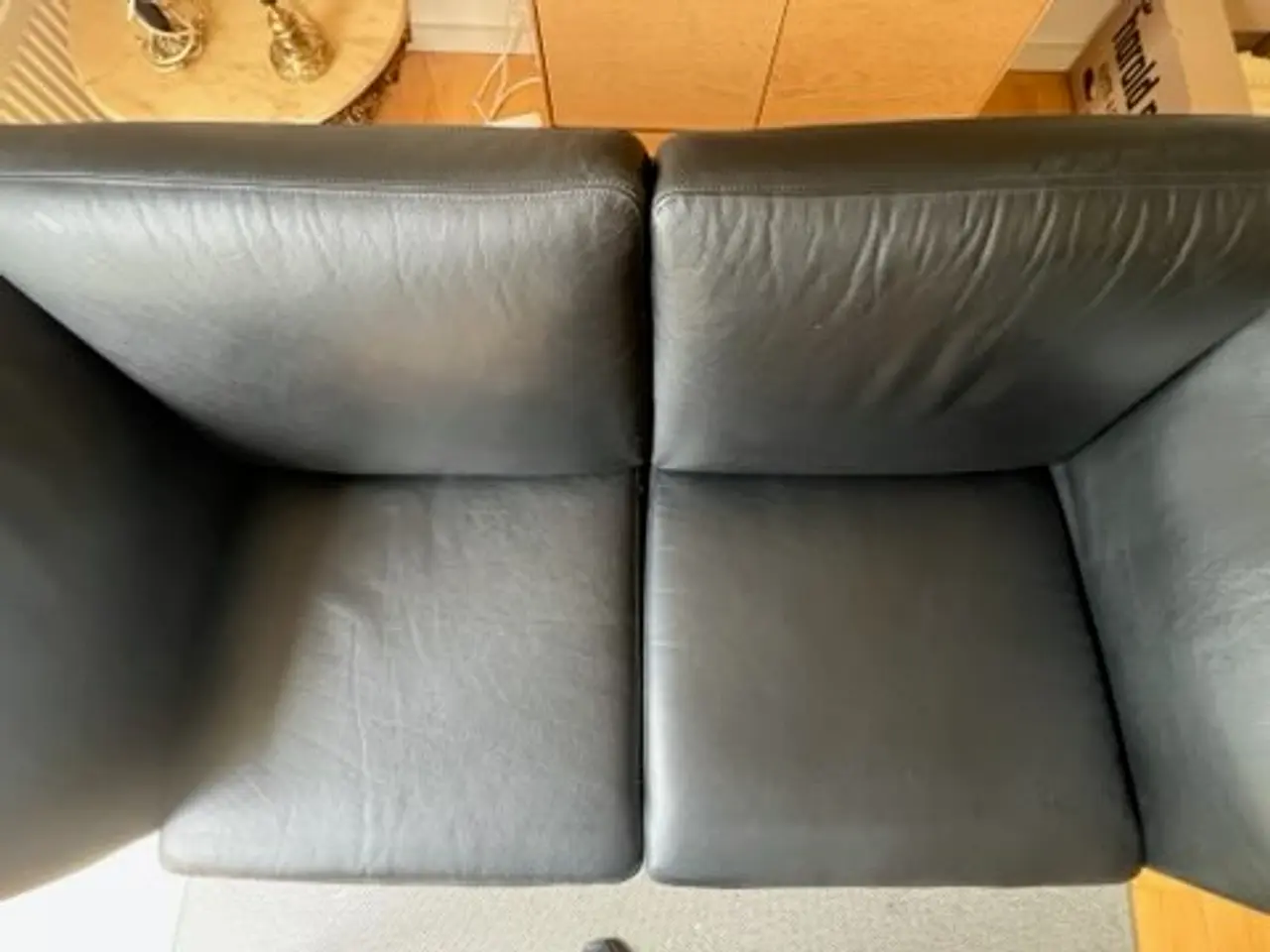 Billede 9 - Skalma Classicline 2 pers. sofa i sort okselæder