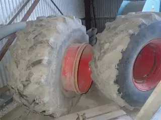 Firestone 600/65 R28