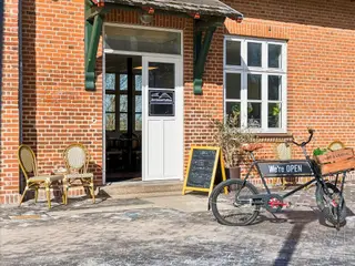 Unikt erhvervslejemål i Ikasts historiske stationsbygning