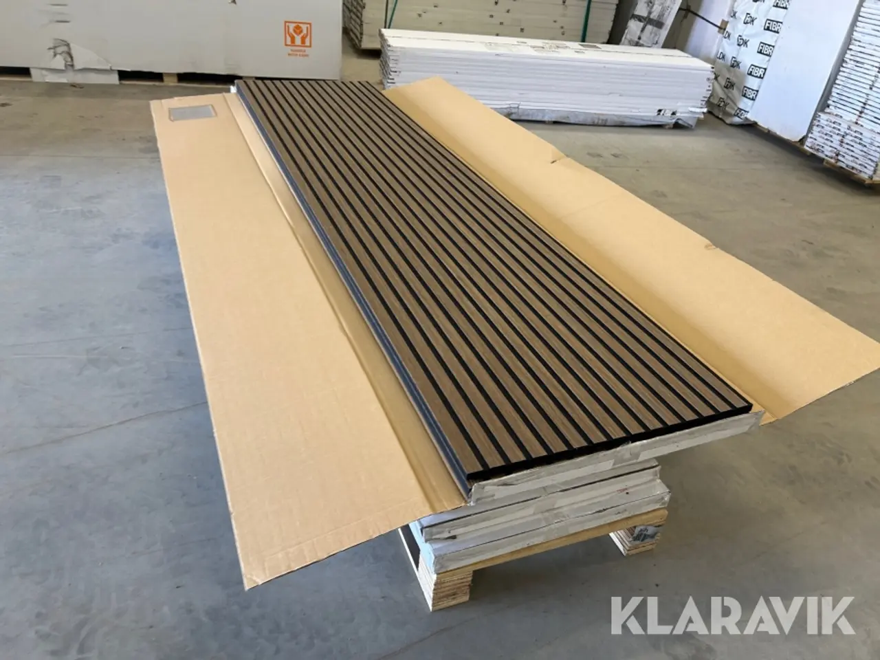 Billede 1 - Akustikpaneler Fibrotech Smoked Oak 100 styk