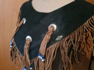 Ruskinds poncho - western outfit