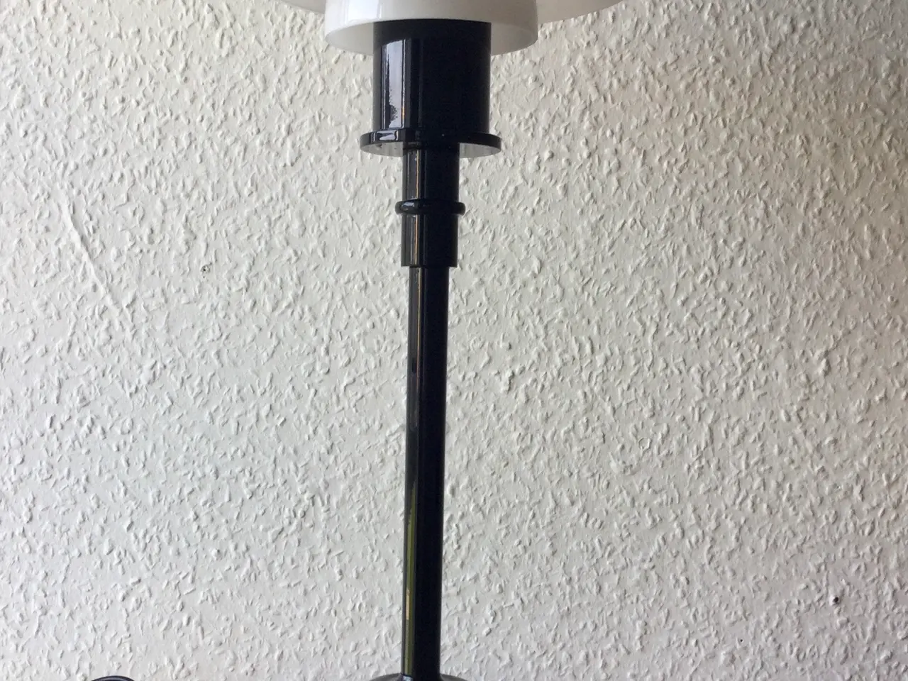 Billede 4 - Bordlampe med hvid glasskærm