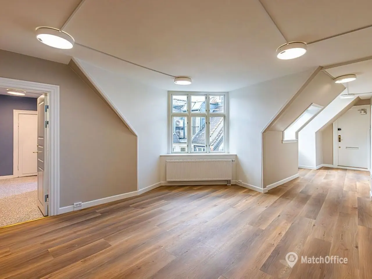 Billede 5 - INGEN BINDING - Nyistandsat og indbydende kontor på 487 m² med privat tagterrasse