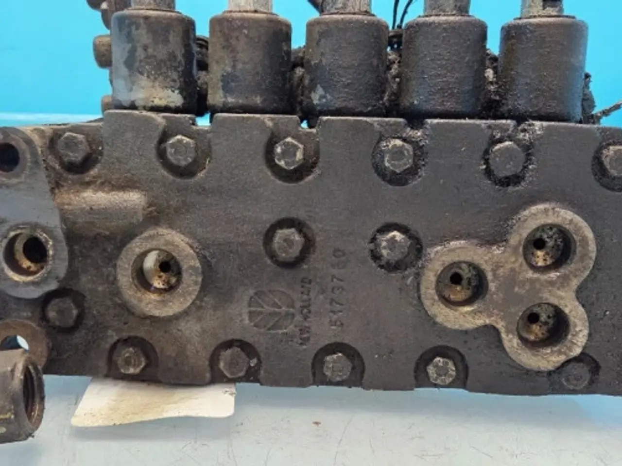 Billede 7 - New Holland 8160 Hydraulikventil 5173742