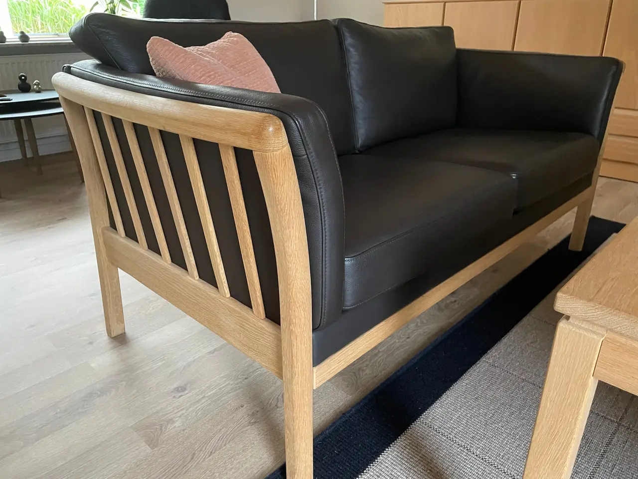Billede 1 - Tremmesofa 3personers 2personers plus sofa bord