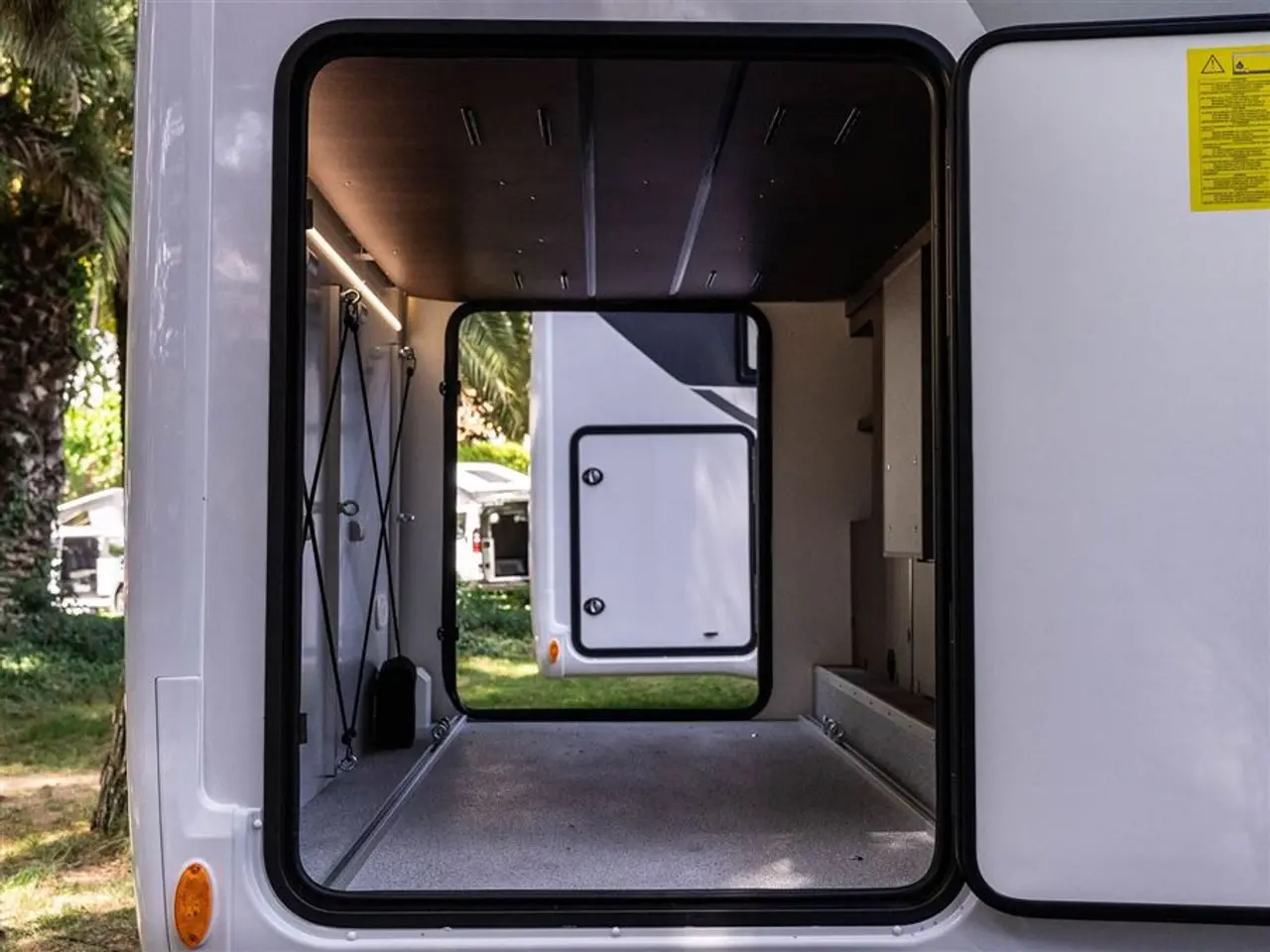 Billede 8 - 2027 - Benimar Mileo 268 NK Face-toface siddegruppe