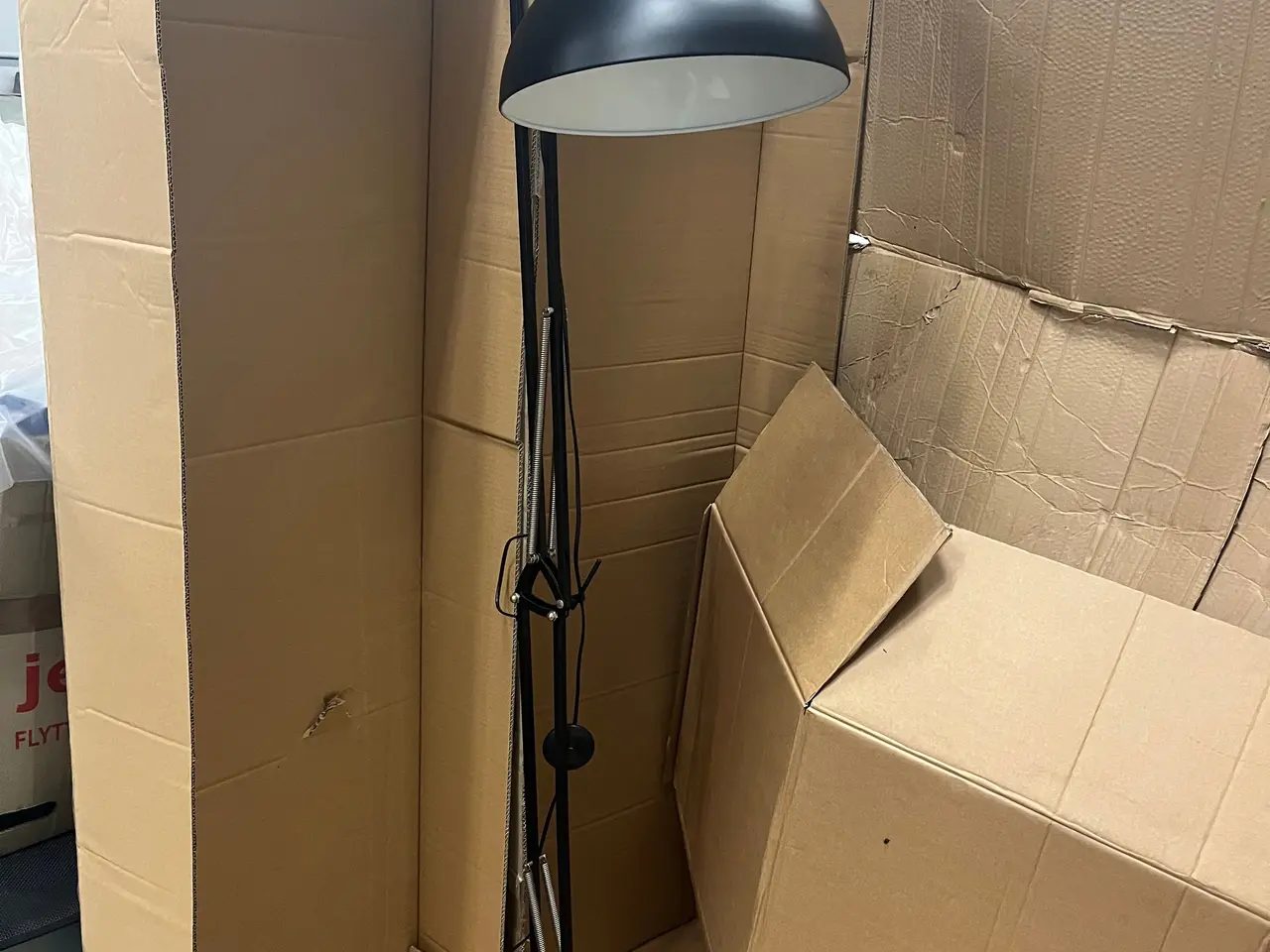 Billede 1 - Stor stander lampe/ gulv lampe i metal sort