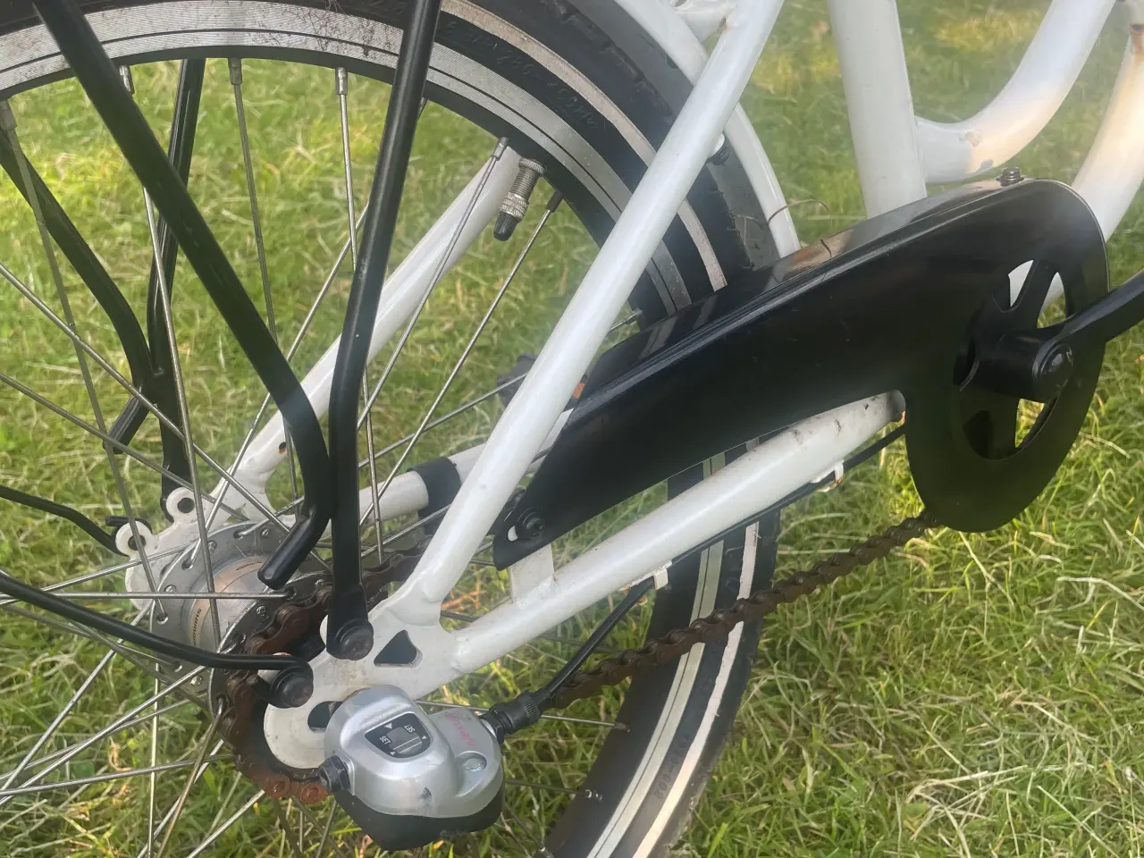 Billede 4 - Hvid pigecykel