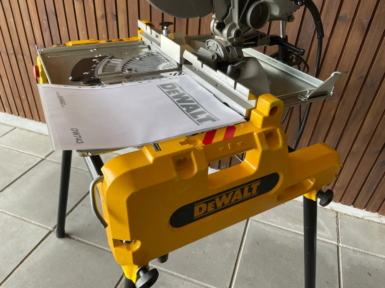 Billede 5 - DeWalt Kapgeringssav på 4. Aftagelig Ben.