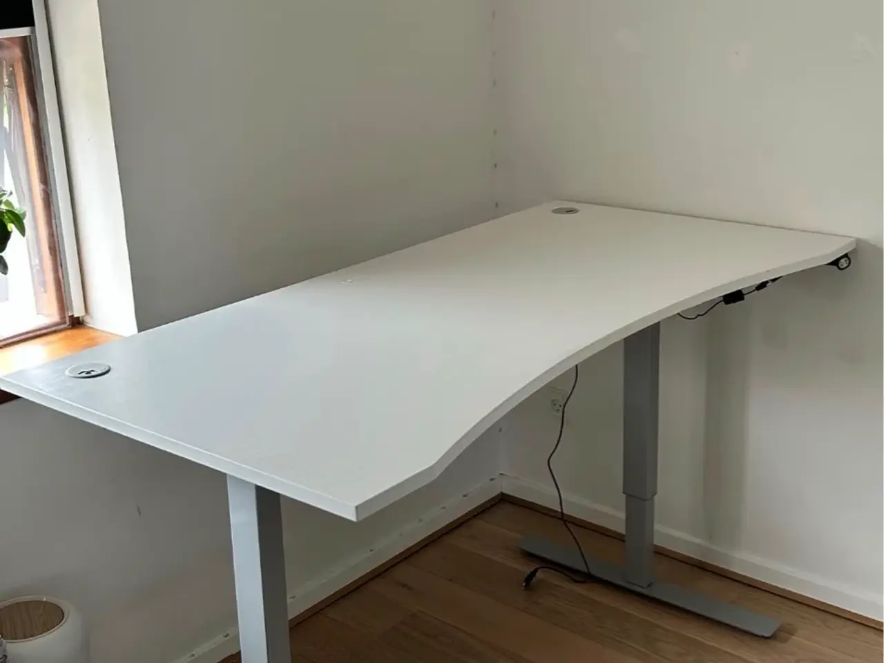 Billede 1 - Super fint hæve sænke bord
