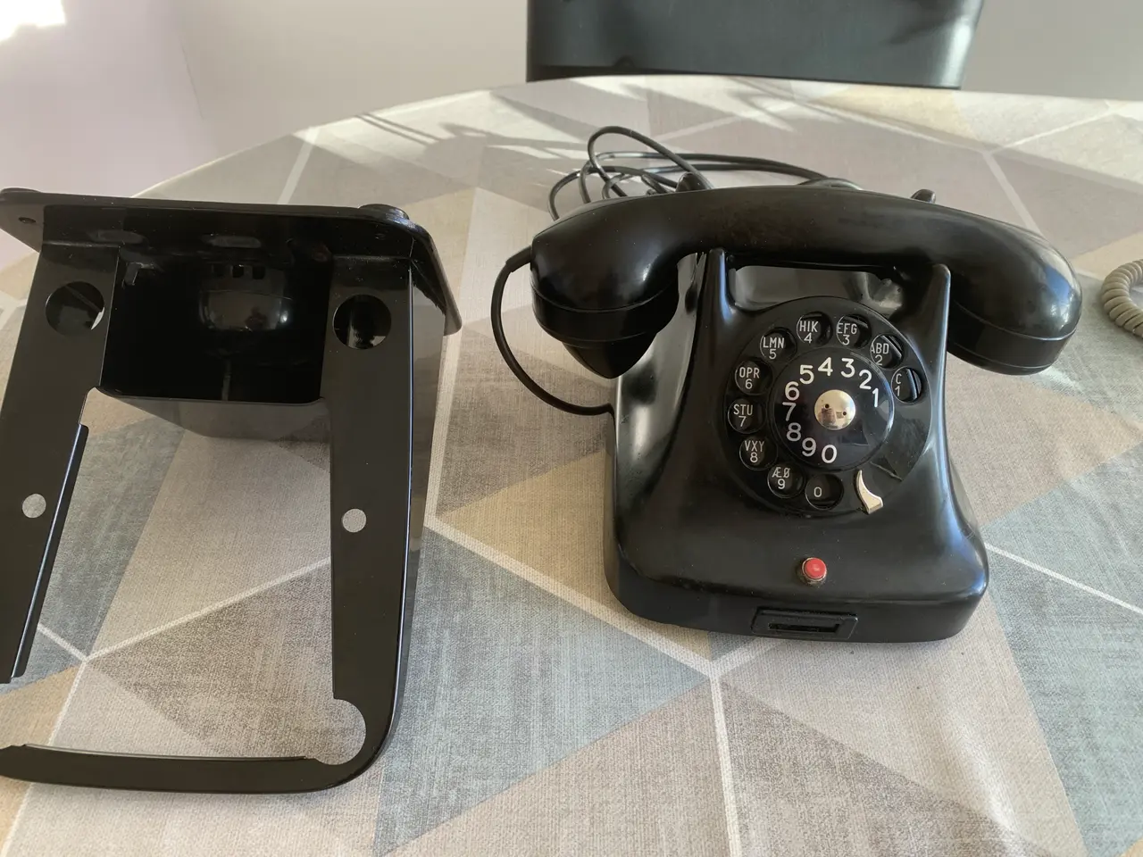 Billede 3 - 3 stk Reto Kirk drejeskive telefoner + 1 vægophæng