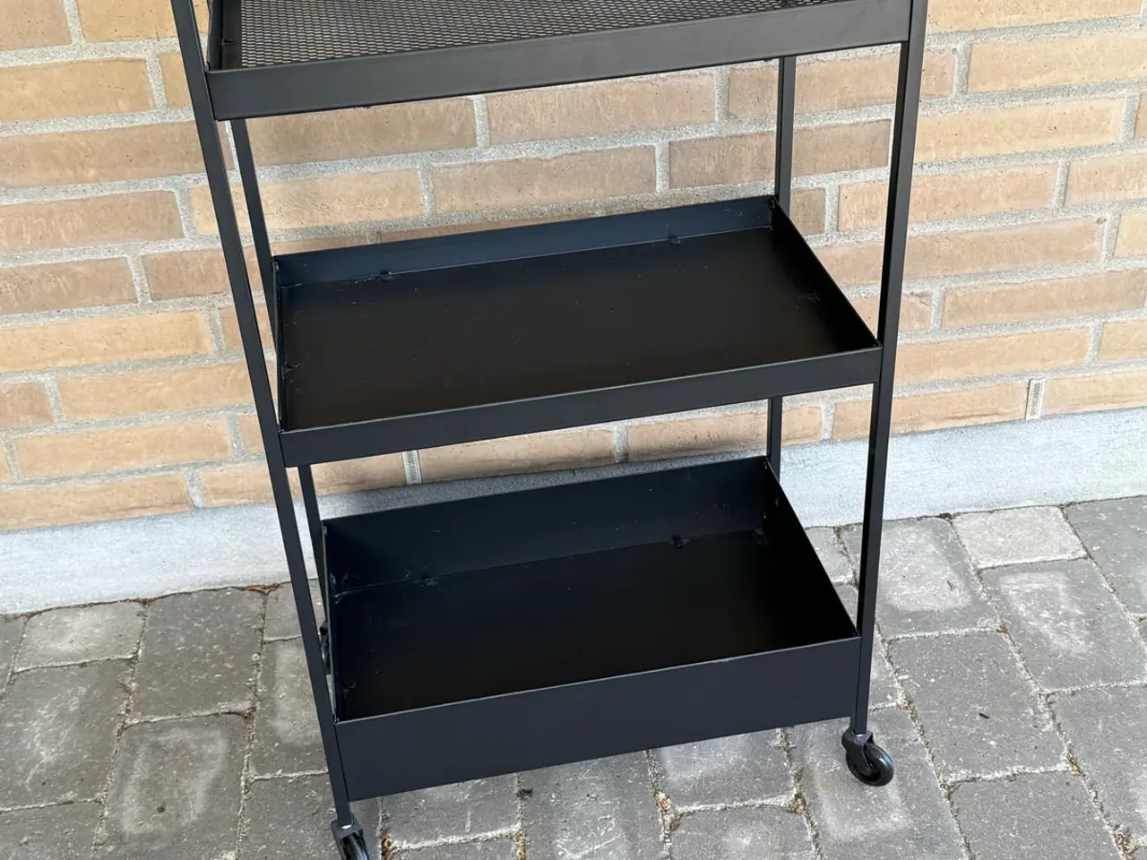 Billede 1 - IKEA Nissafors rullebord - sort