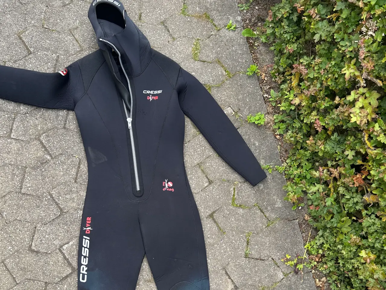 Billede 1 - Dykker dragt str M
