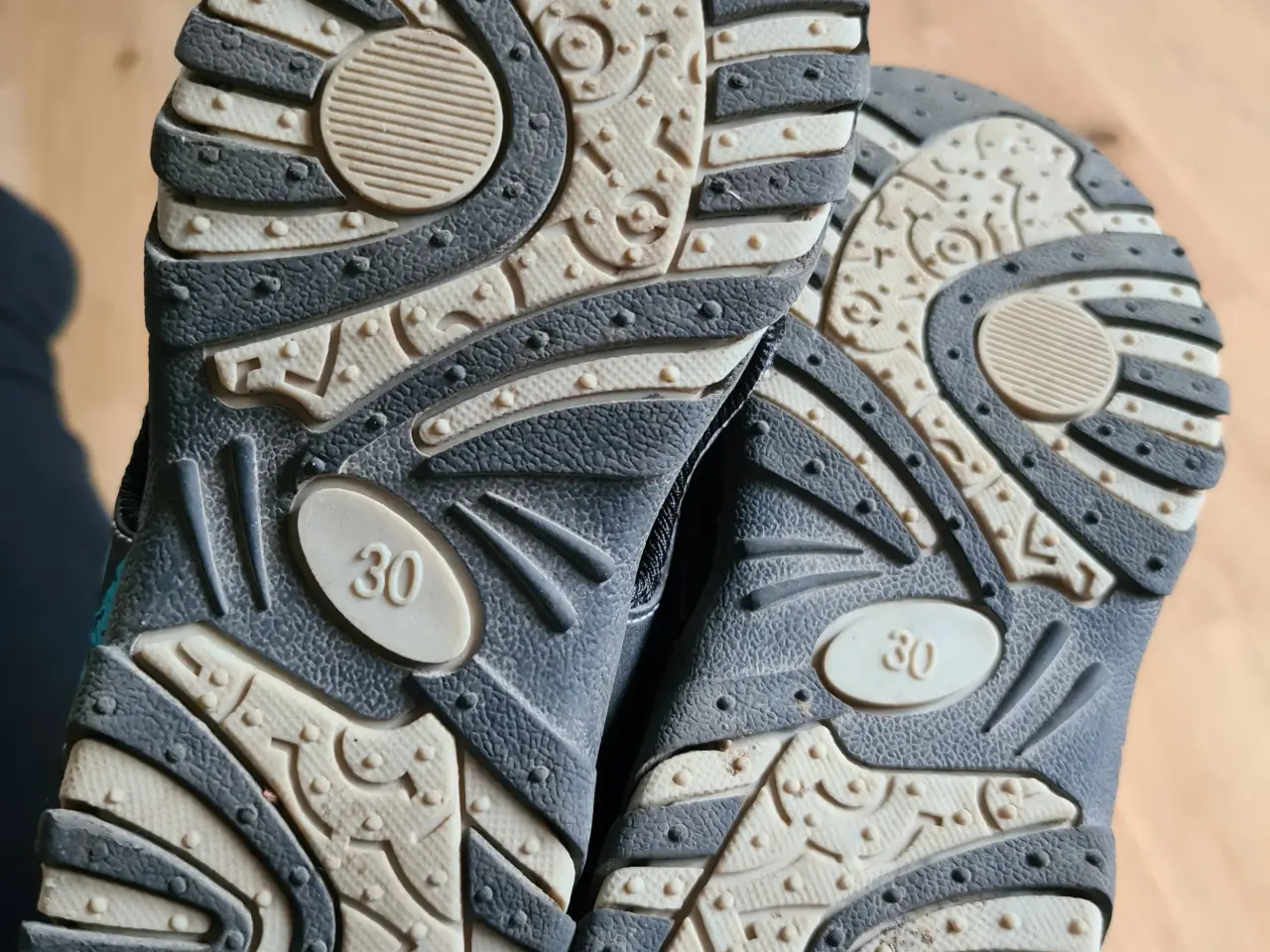 Billede 8 - Sandaler str 28 og 30
