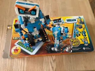 Lego Boost Creative Toolbox 17101
