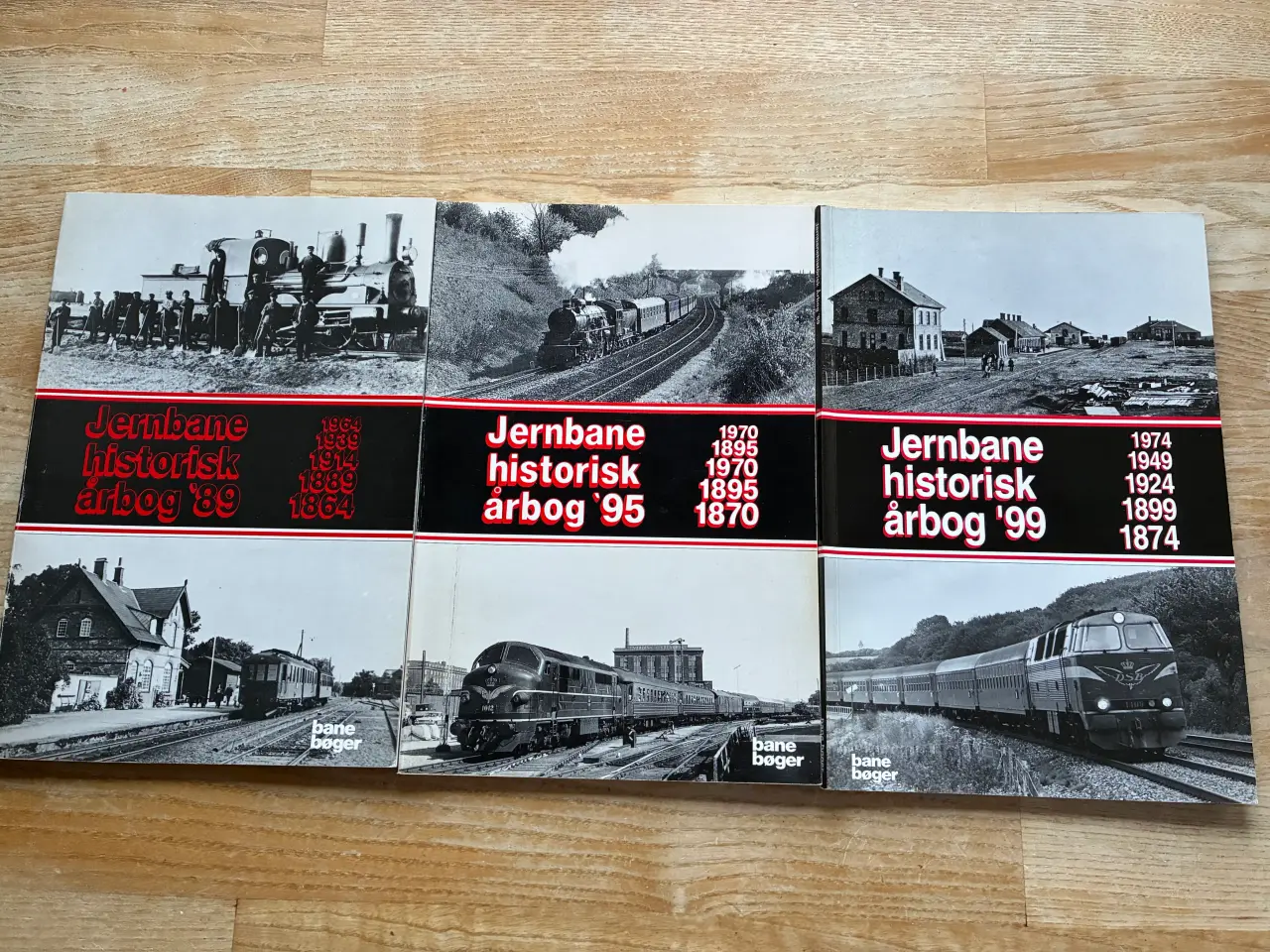 Billede 3 - 15 stk. Jernbane Historisk Årbog.