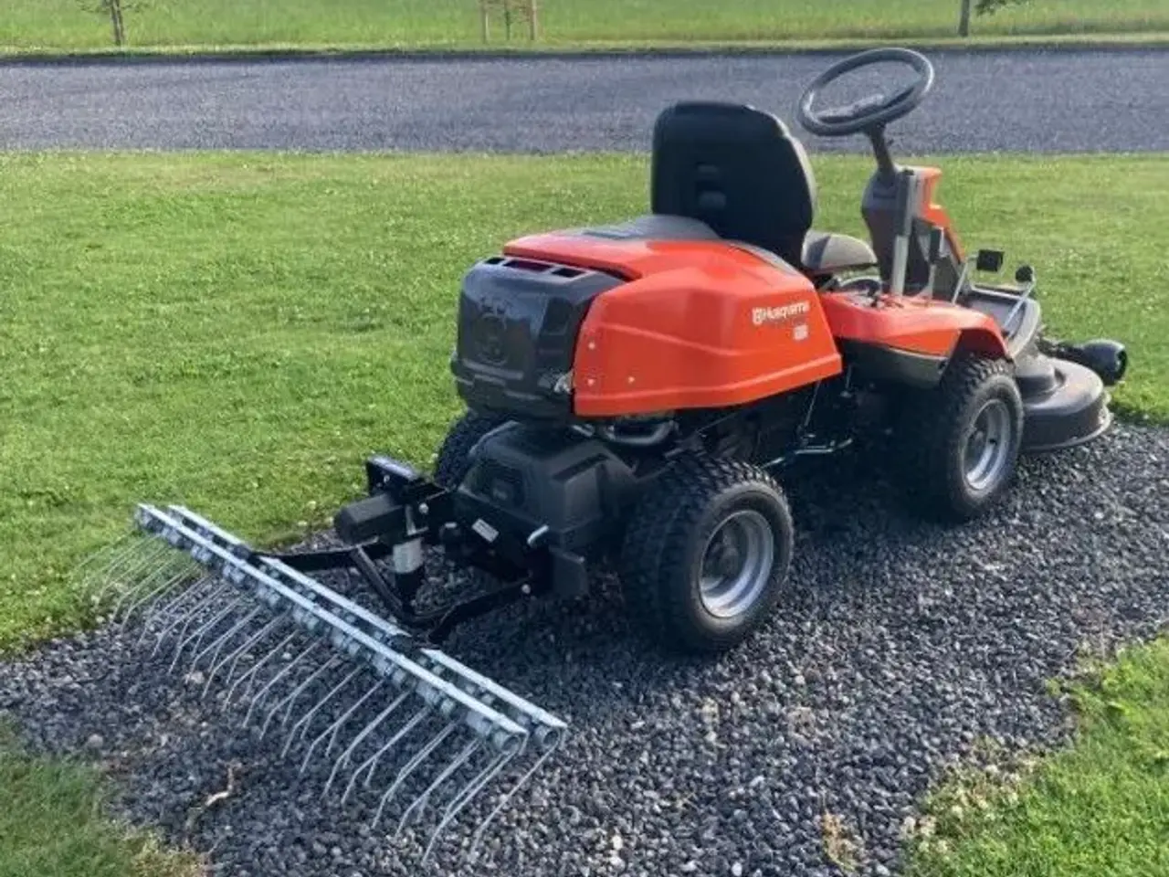 Billede 4 - Husqvarna R 216 T AWD med GM Elektro el rive 