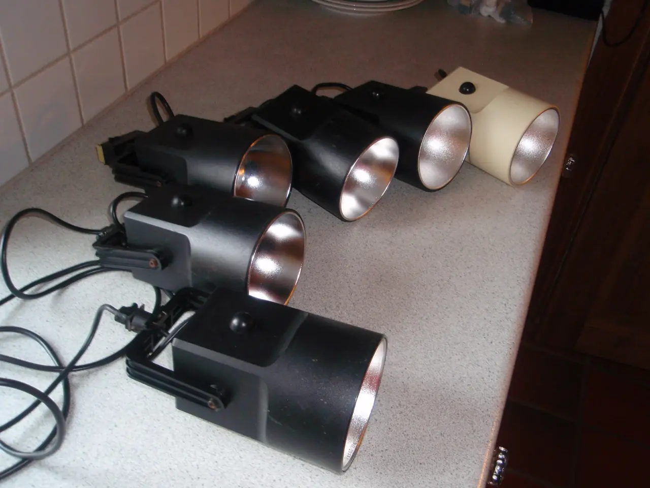 Billede 3 - Lillebror spotlamper