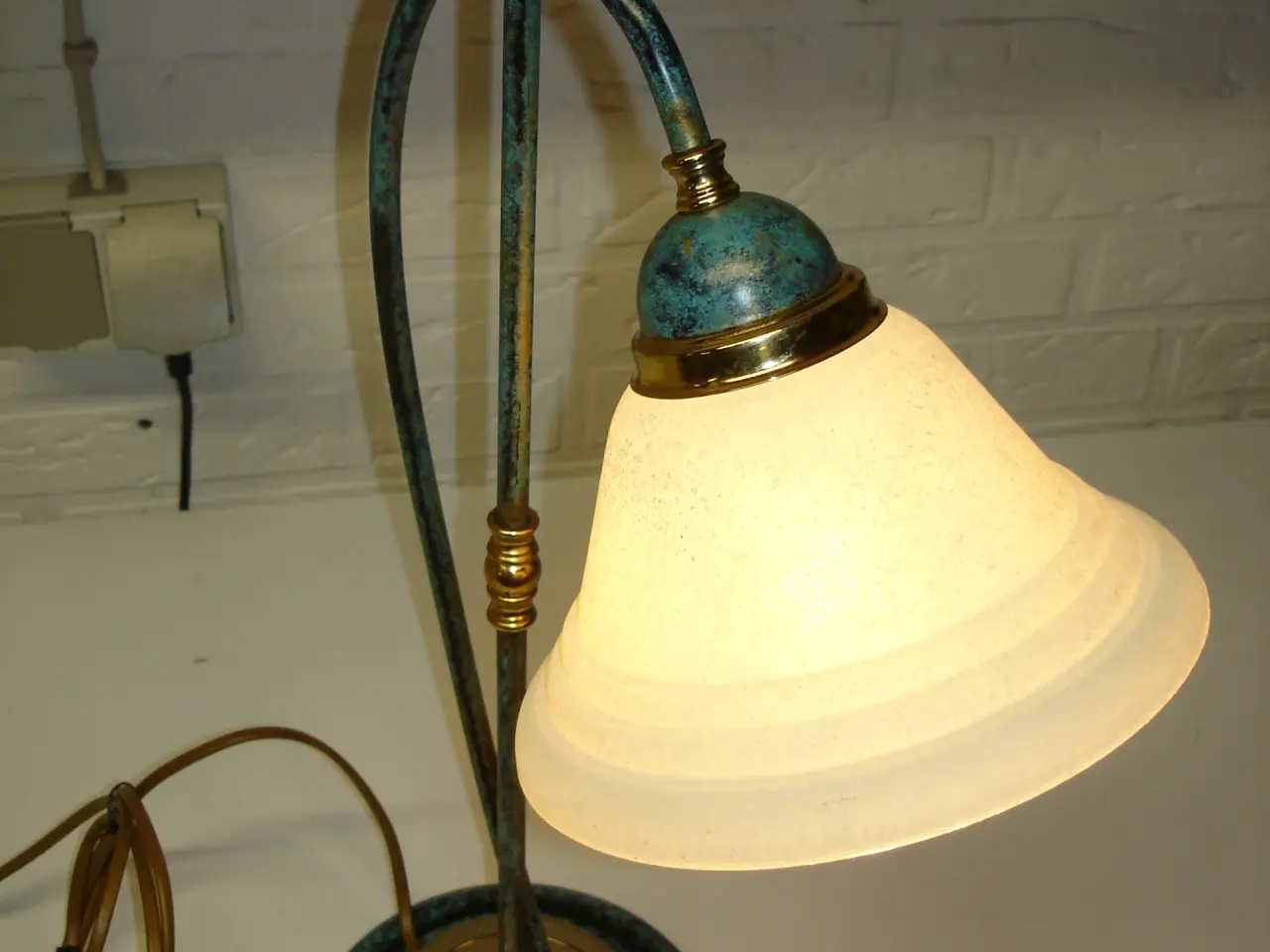 Billede 3 - Antik  Patineret skrivebordslampe (alt originalt )