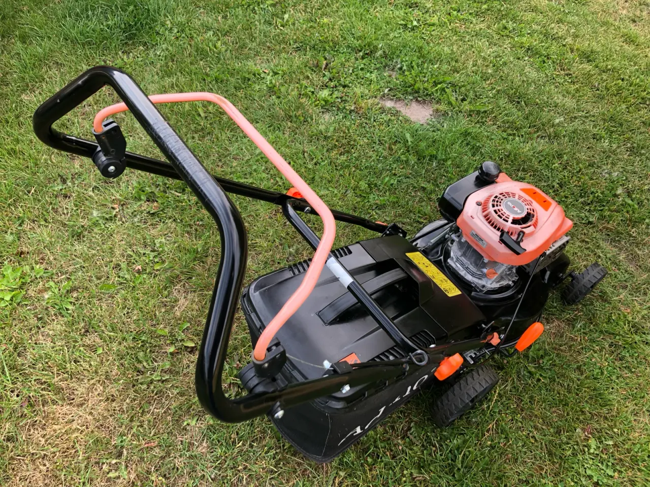 Billede 4 - Plæneklipper med bioklip samt opsamler