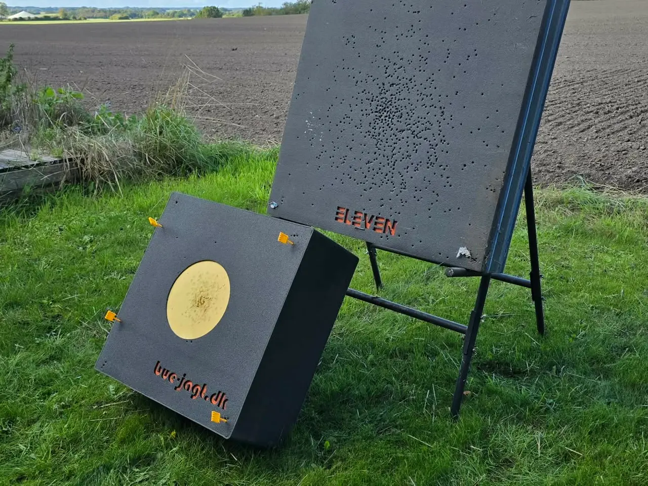 Billede 7 - 🎯 Bear Attitude compoundbue – komplet bueskydning