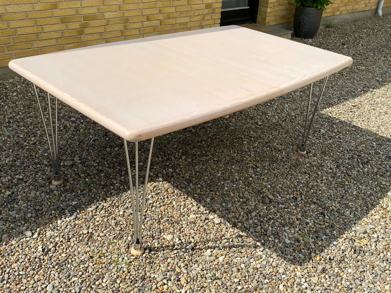 Billede 1 - Spisebord