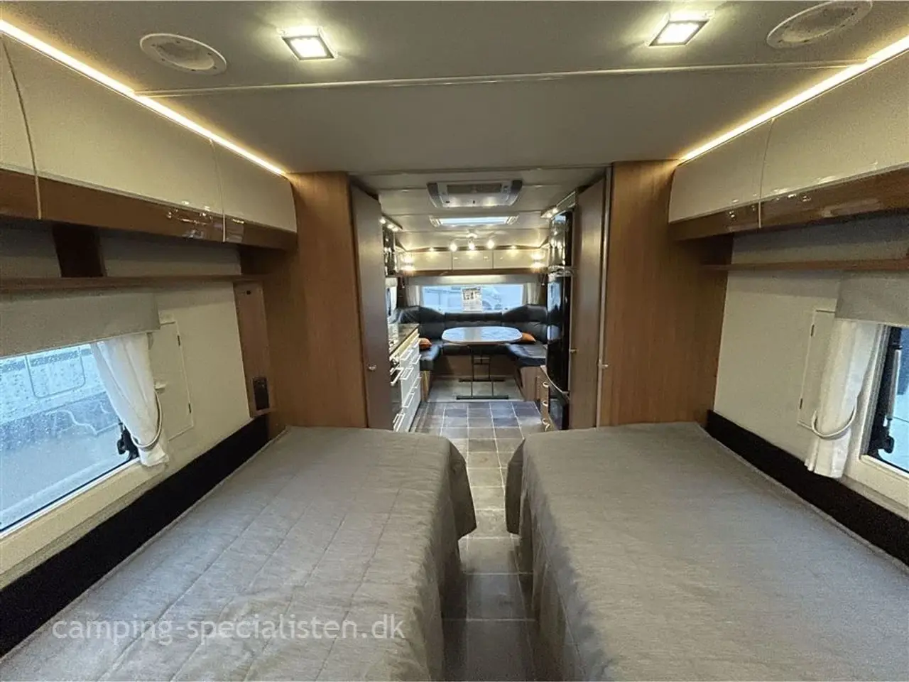 Billede 8 - 2020 - Polar Customized 680 Polar Customized 680 med enkeltsenge og endebadeværelse model 2020 - kan nu ses hos Camping-Specialisten.dk