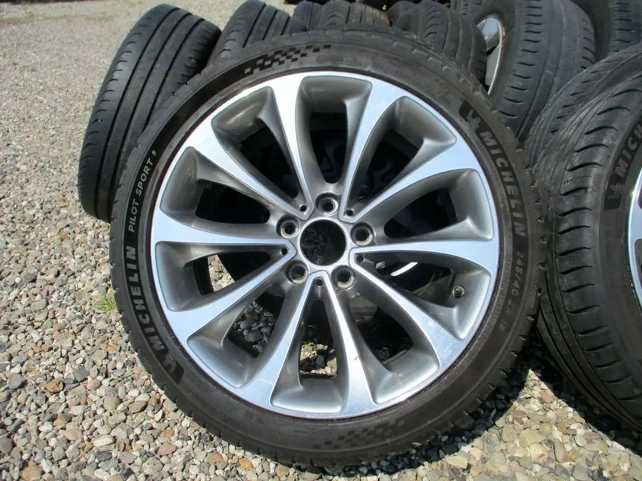 Billede 2 - 18" BMW 8X18" ET30 5X120 245/40/18" sommerdæk