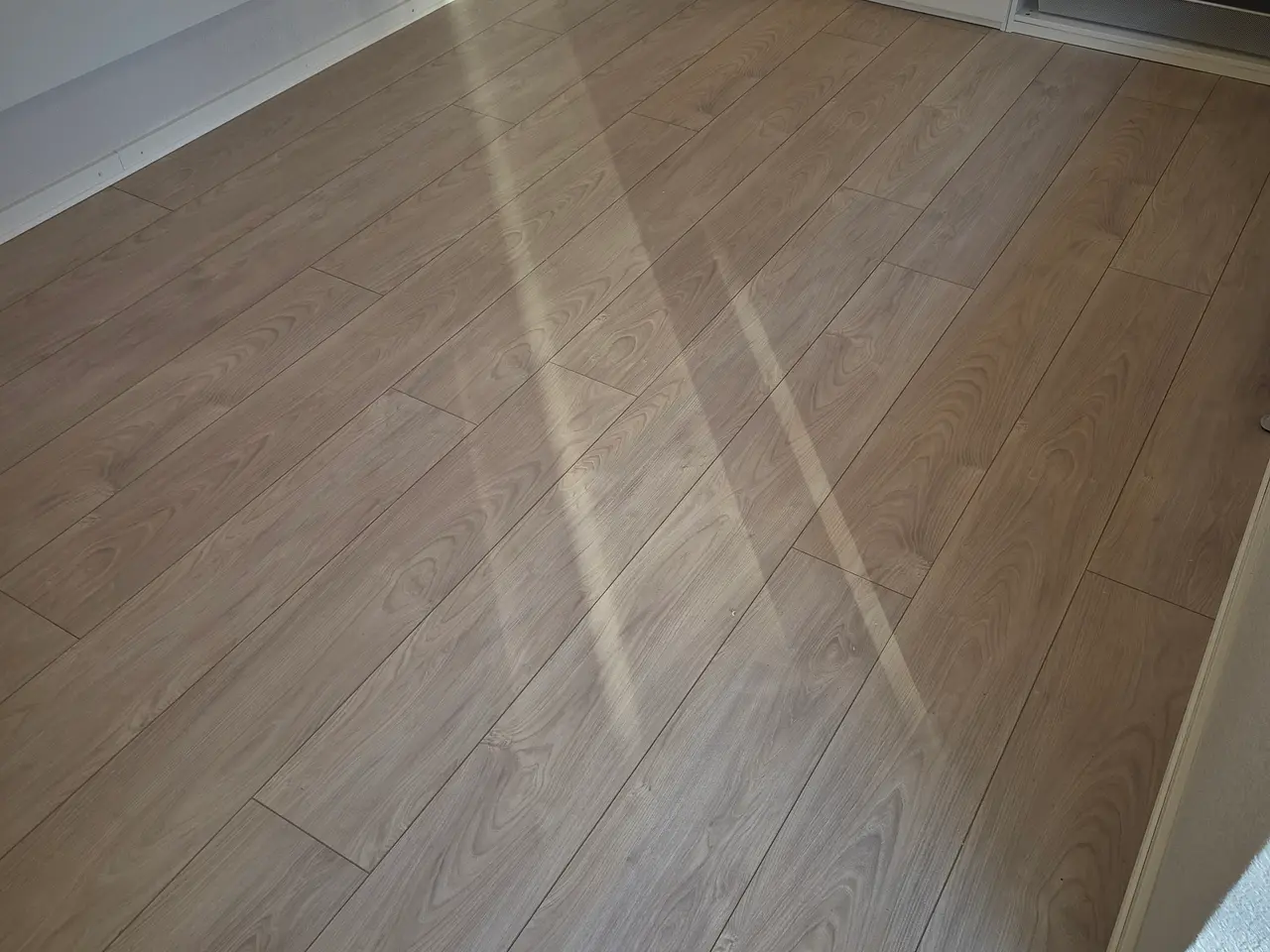 Billede 3 - Super flot laminat planke gulv