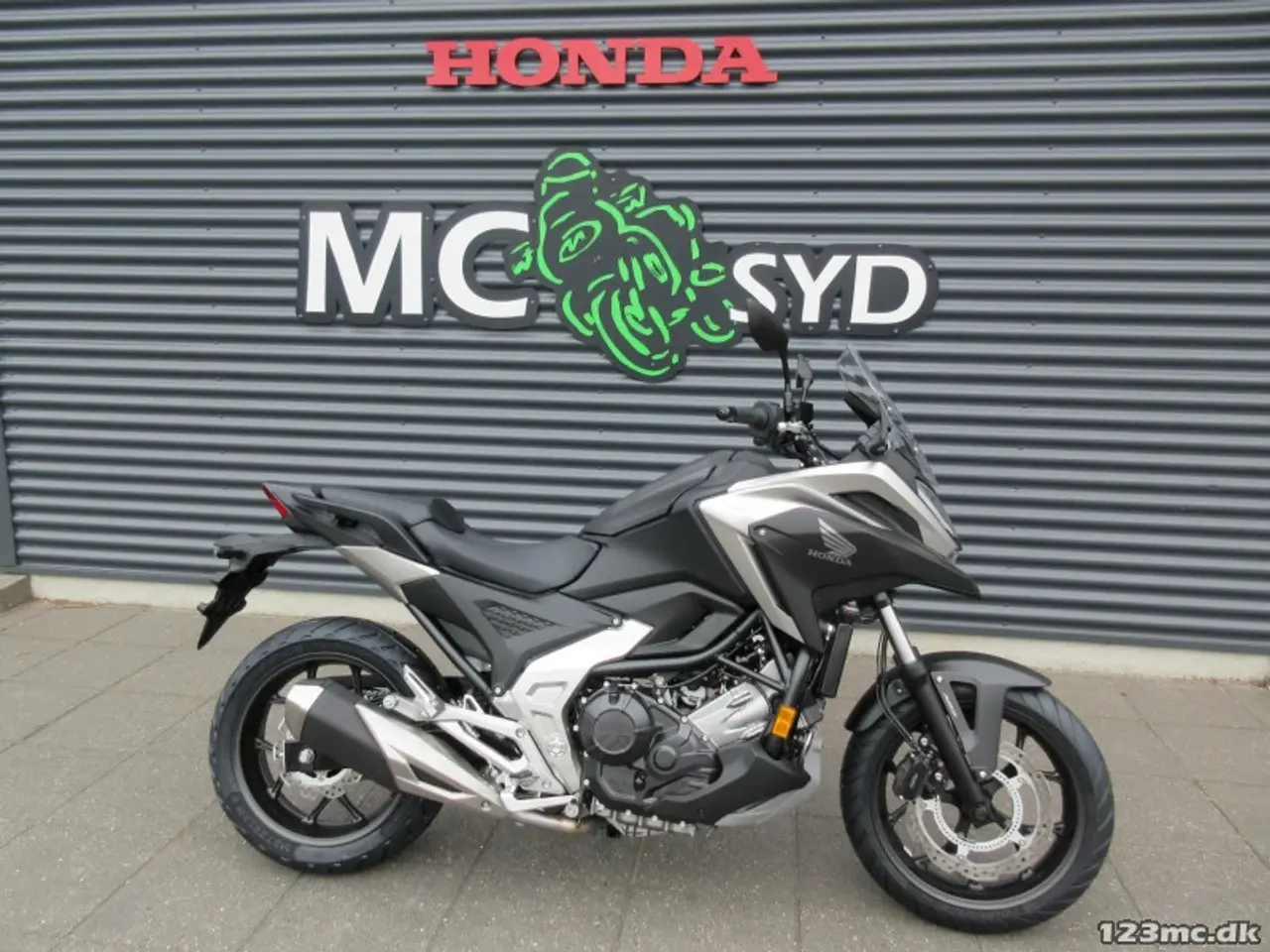 Billede 1 - Honda NC 750 X MC-SYD BYTTER GERNE 5 ÅRS FABRIKS GARANTI