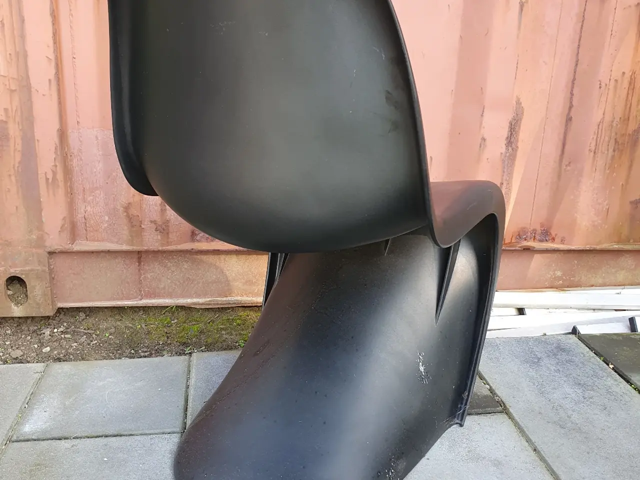 Billede 4 - To stk. stabelbare havestole