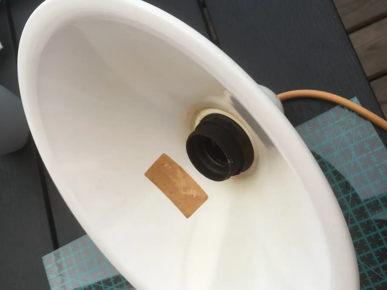 Billede 2 - Hvid skomagerpendel Ø ca 25 cm. Giv et bud.
