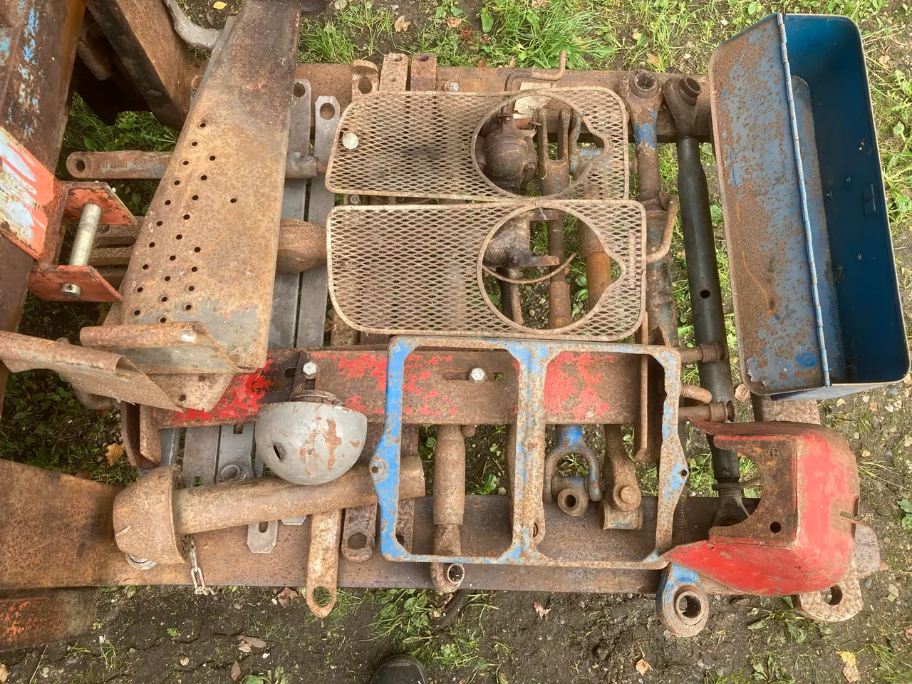 Billede 11 - Traktor. Dødsbo. veterandele