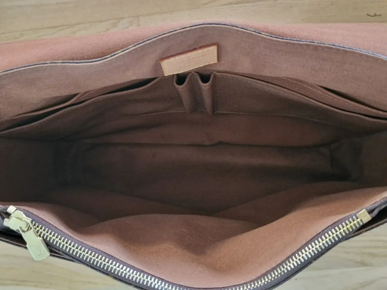 Billede 11 - Louis Vuitton Messenger GM "Beaubourg"
