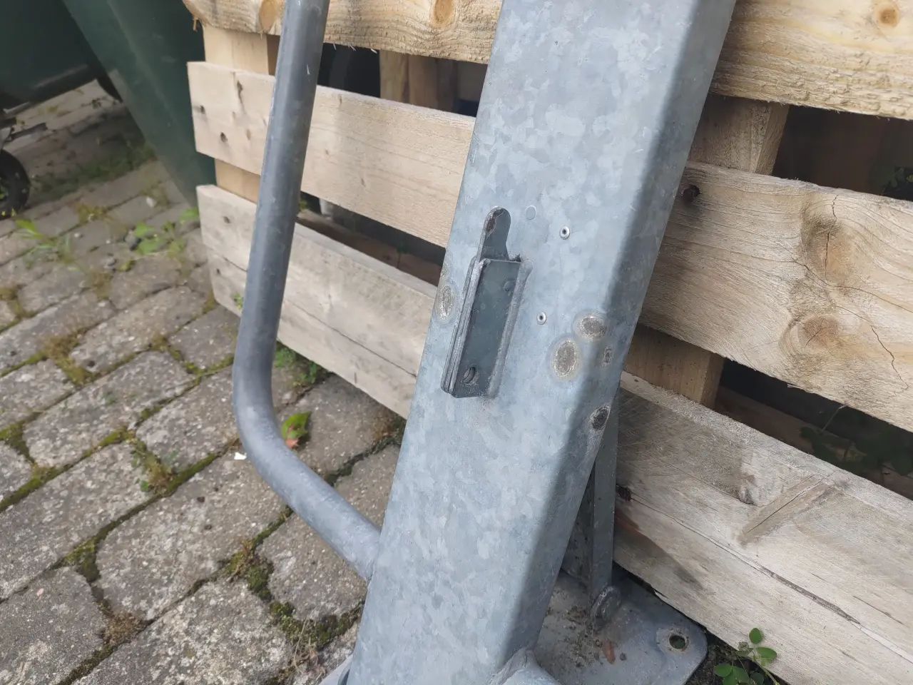 Billede 2 - Galvaniseret parkeringsbom - solid model
