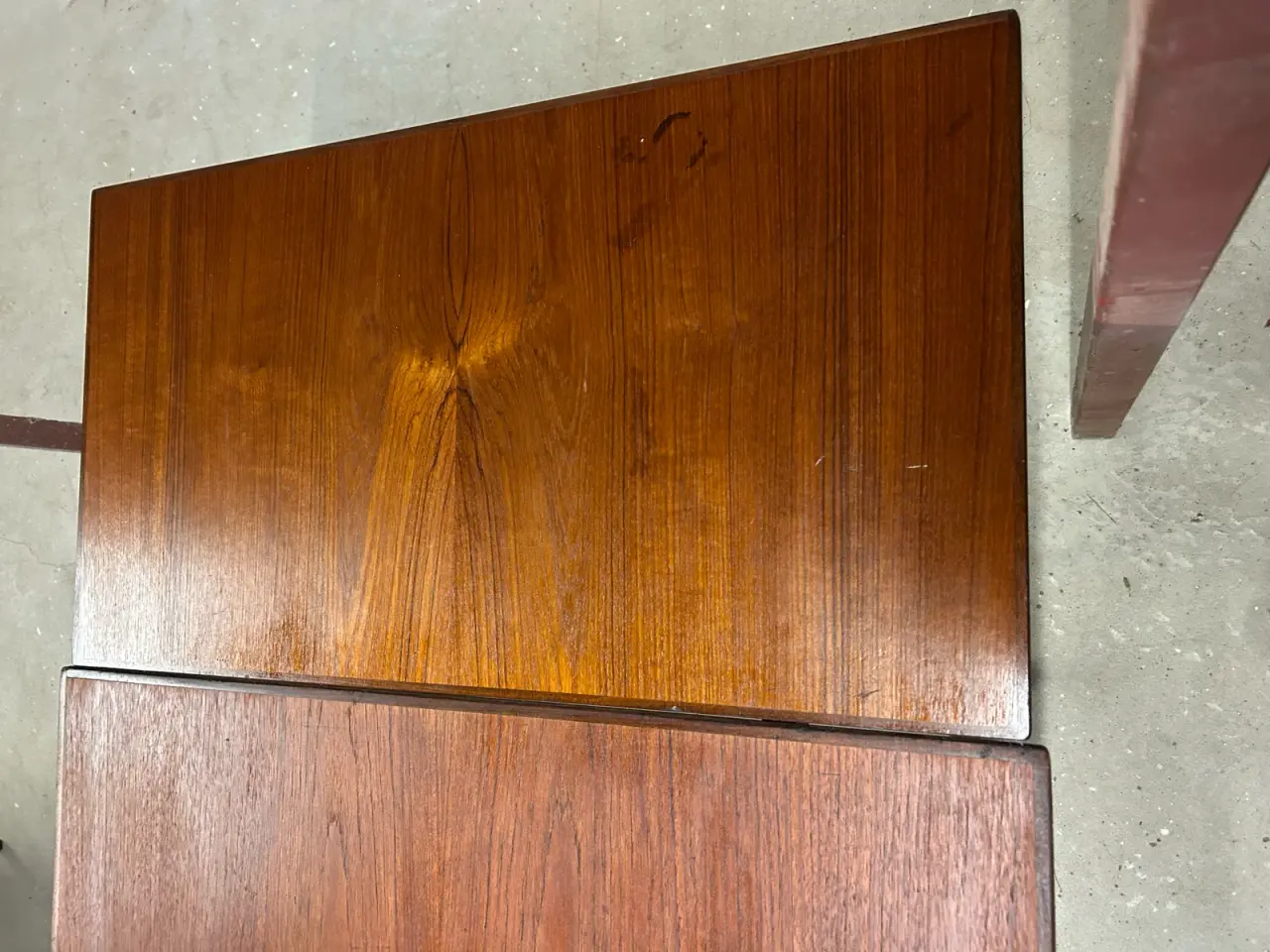 Billede 5 - Dansk teak spisebord – elegant mid-century design