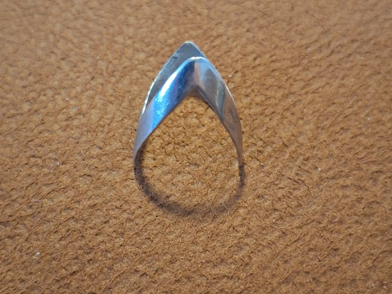 Billede 4 - Ring med grøn emalje