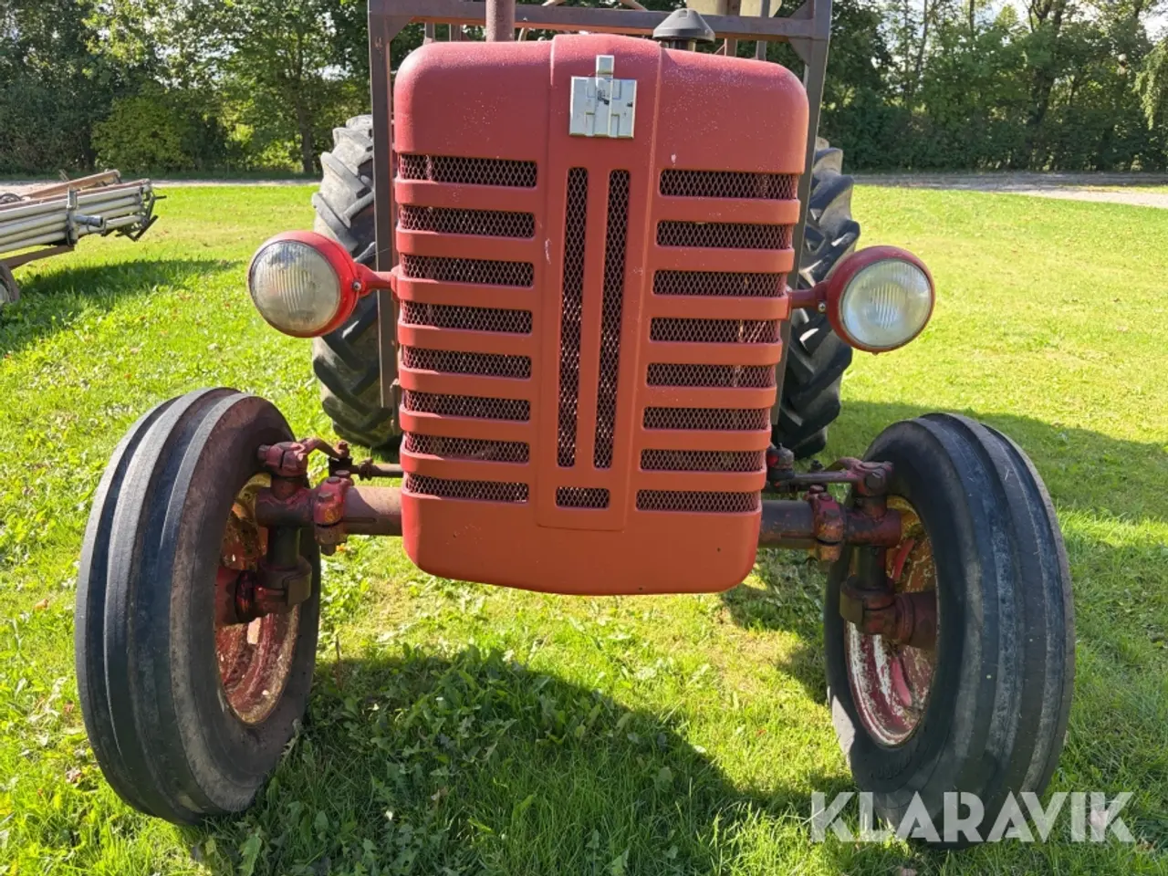Billede 7 - Veterantraktor IH B 275 Diesel