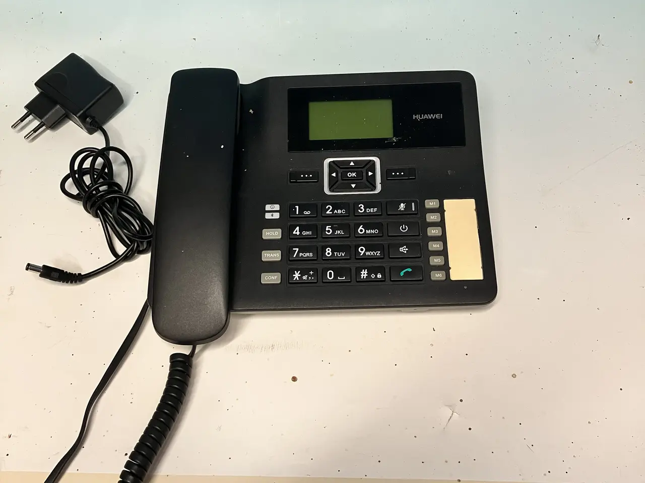 Billede 1 - HUAWEI telefon til sim kort