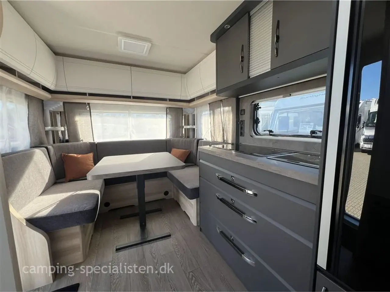 Billede 7 - 2026 - Hobby De Luxe 460 UFe 2026 Hobby De Luxe 460 UFe DK LINE - Kan ses nu hos Camping-Specialisten.dk